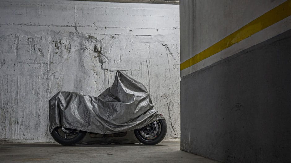moto parking